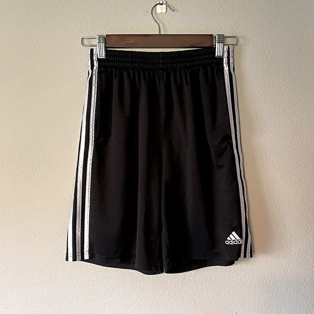 Adidas Youth Black & White, 3-Stripe, Basketball Shorts. Size Large (14/16).